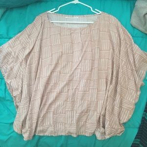 Manaola ulana top
